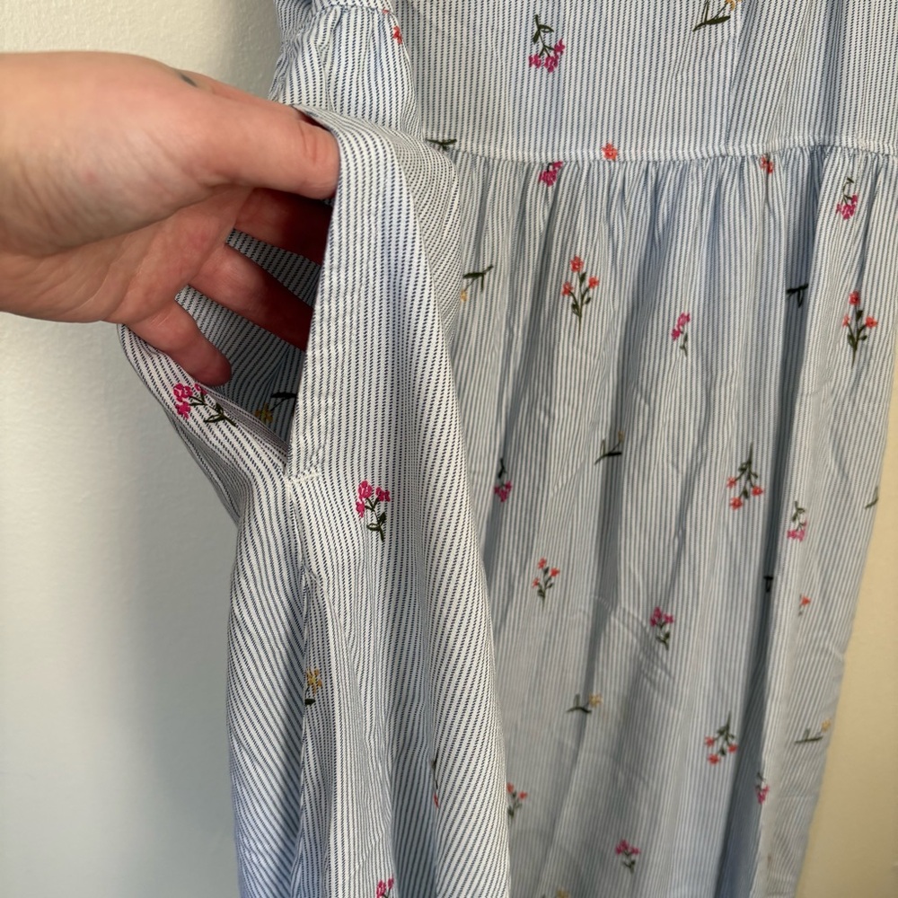 SO Blue Striped Floral Midi Dress Size Large - Picture 7 of 11